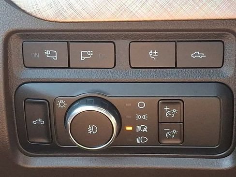 Certified 2024 Ford F250 King Ranch w/ Chrome Package AWD/4WD image 26