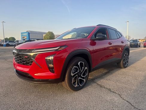New 2026 Chevrolet Trax RS w/ Driver Confidence Package FWD image 2