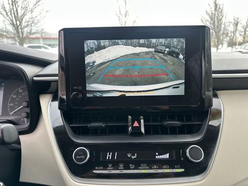 Certified 2023 Toyota Corolla LE image 34