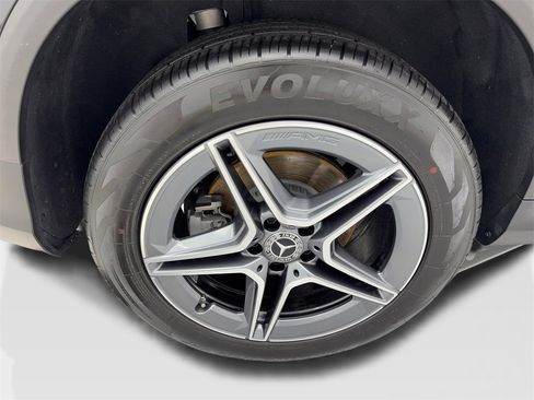 Used 2022 Mercedes-Benz GLC 300 w/ AMG Line image 81