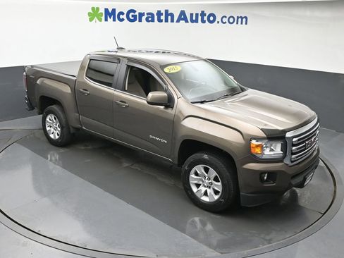 Used 2015 GMC Canyon SLE AWD/4WD image 3