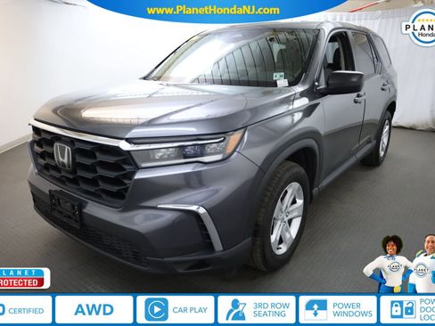 Certified 2023 Honda Pilot LX image 1