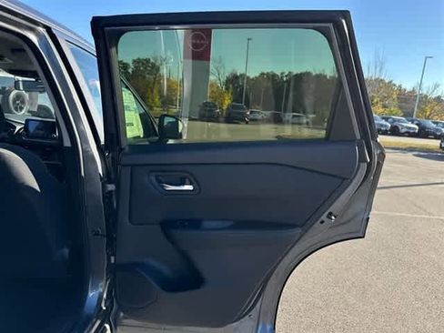 New 2026 Nissan Rogue SV image 25