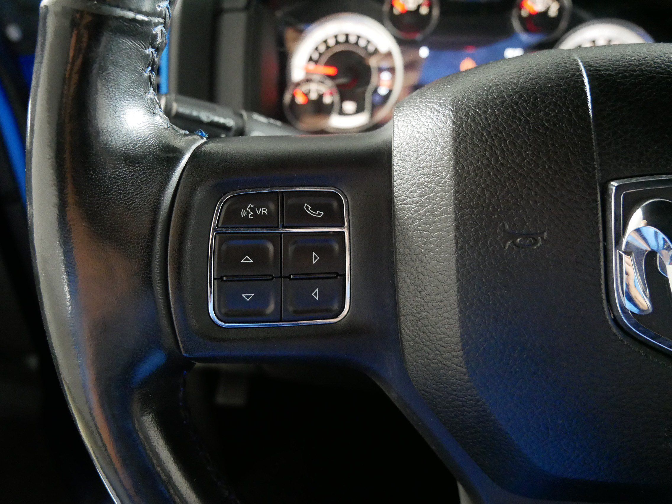 Used 2018 RAM 1500 Sport w/ Hydro Blue Sport Package AWD/4WD image 27
