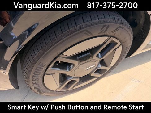 Used 2024 Kia EV9 GT-Line AWD/4WD image 10