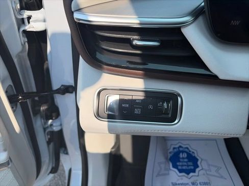 New 2026 Buick Enclave Avenir w/ Super Cruise Package AWD/4WD image 19