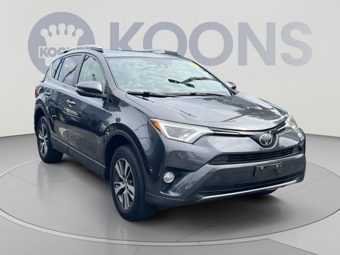 Used 2018 Toyota RAV4 XLE w/ Plus Extra Value Package AWD/4WD image 5