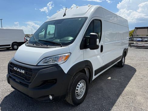 Used 2026 RAM ProMaster 2500 w/ Convenience Group FWD image 7