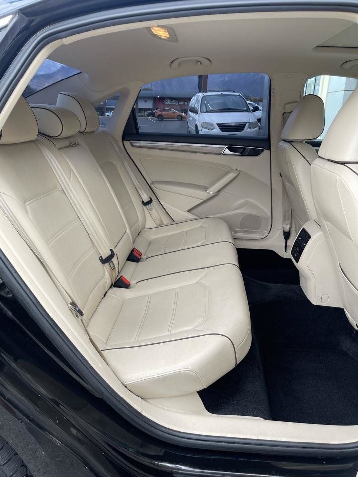 Used 2016 Volkswagen Passat 1.8T SE FWD image 10
