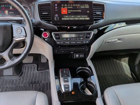 Used 2022 Honda Pilot Touring image 24