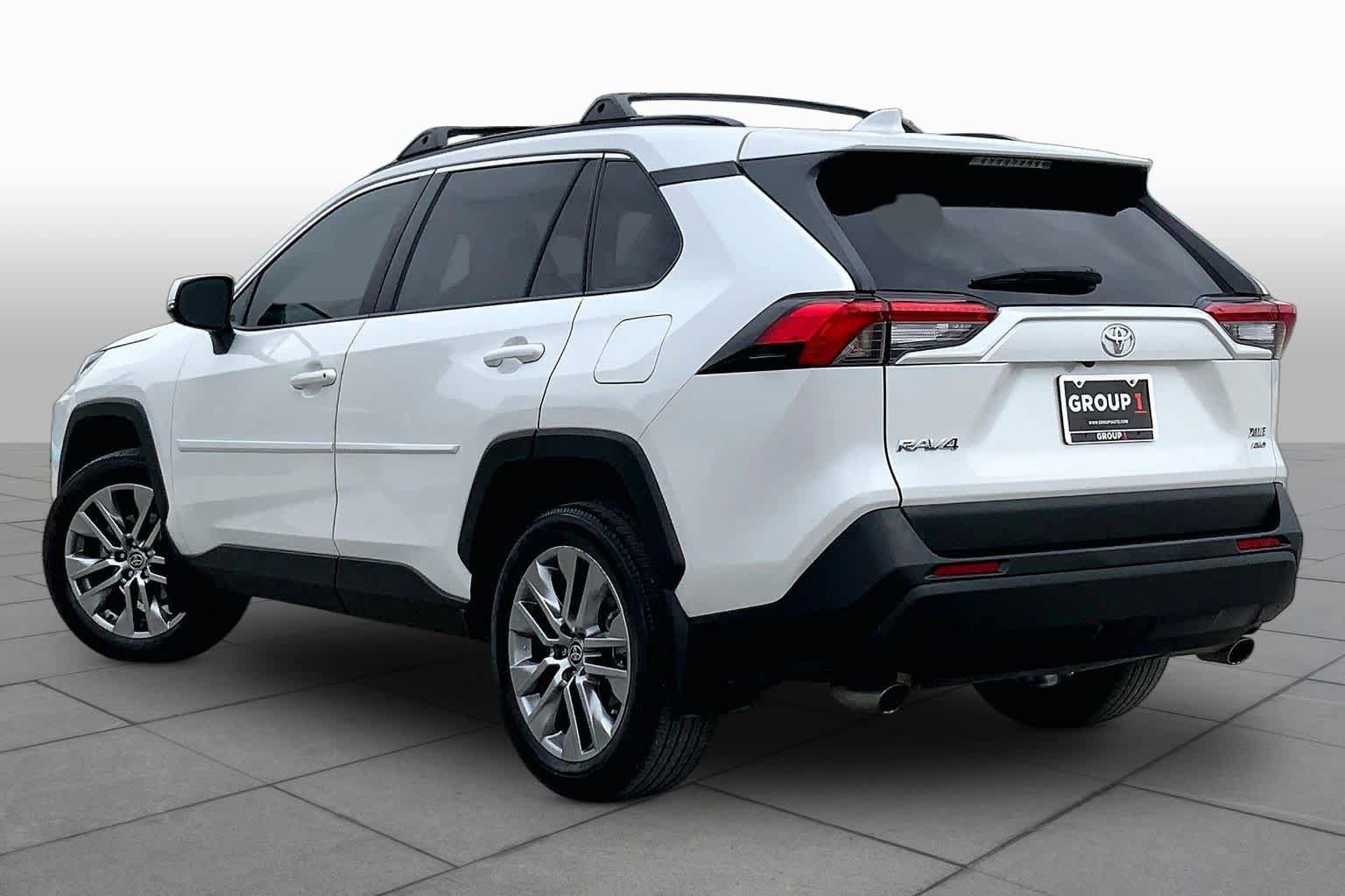 Used 2023 Toyota RAV4 XLE Premium AWD/4WD image 12