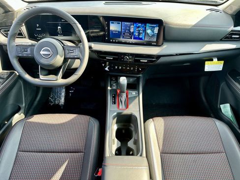 New 2026 Nissan Kicks SR w/ Cold Weather Package image 11