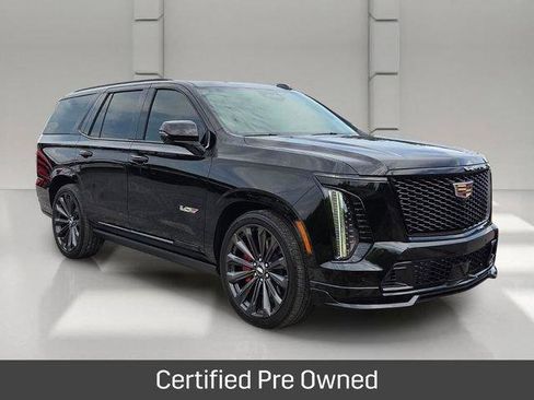 Certified 2025 Cadillac Escalade V w/ LPO, Floor Liner Package AWD/4WD image 7
