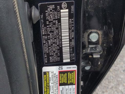Used 2022 Toyota Camry SE FWD image 37