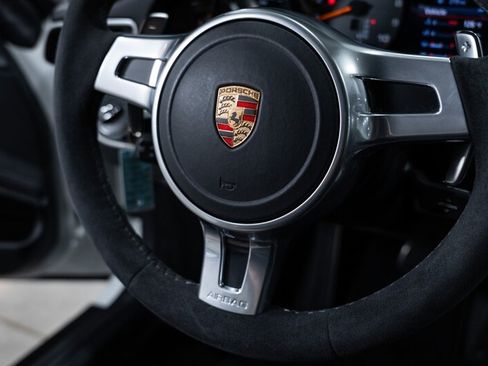 Used 2015 Porsche 911 GT3 RWD image 42