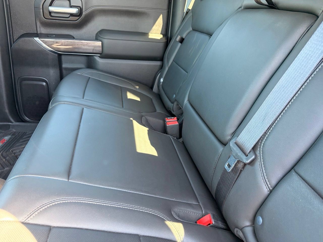 Used 2020 Chevrolet Silverado 1500 LTZ w/ LTZ Premium Package AWD/4WD image 14