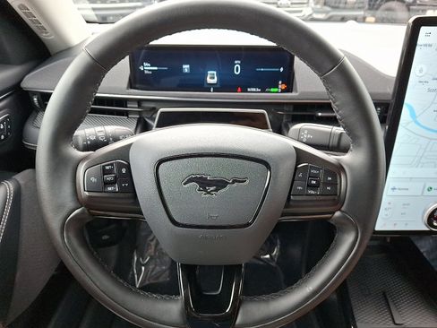 Used 2025 Ford Mustang Mach-E Select w/ Comfort Package Lite AWD/4WD image 18