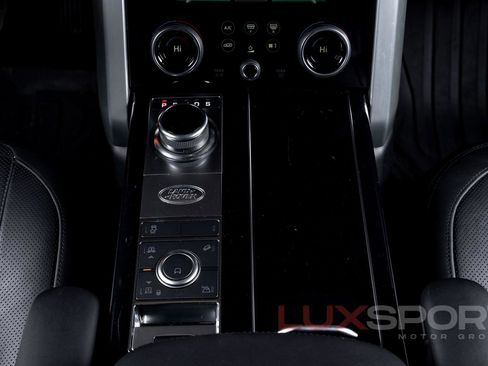 Used 2019 Land Rover Range Rover HSE image 48