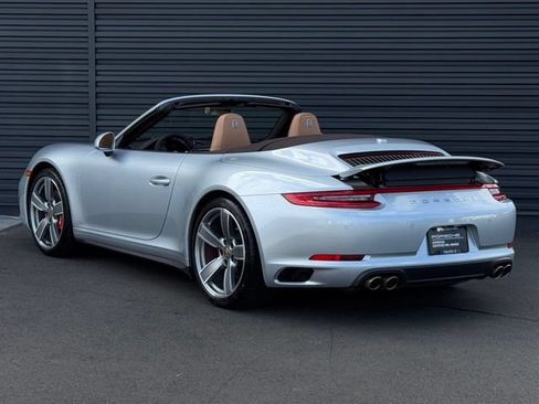 Used 2018 Porsche 911 Carrera 4S AWD/4WD image 3
