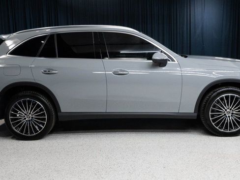 New 2027 Mercedes-Benz GLC 300 4MATIC image 4