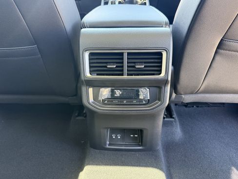 New 2026 Volkswagen Atlas SEL Premium R-Line AWD/4WD image 9
