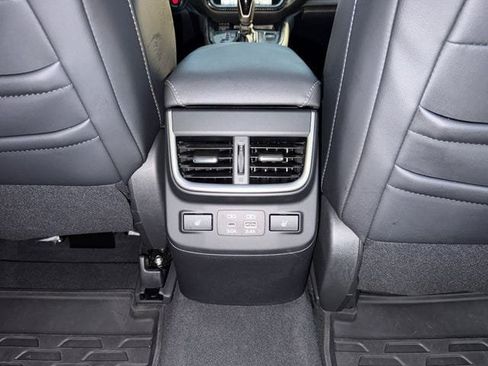 Used 2024 Subaru Outback Touring AWD/4WD image 21