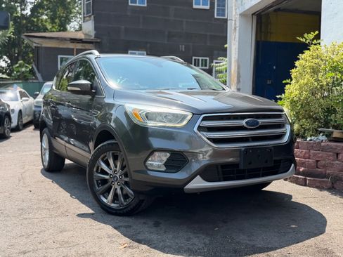 Used 2017 Ford Escape Titanium AWD/4WD image 16