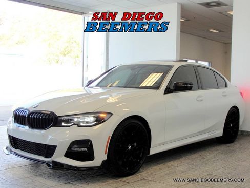 Used 2022 BMW 330i Sedan w/ M Sport Package RWD image 21