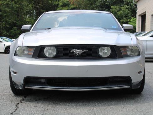 Used 2012 Ford Mustang GT RWD image 3