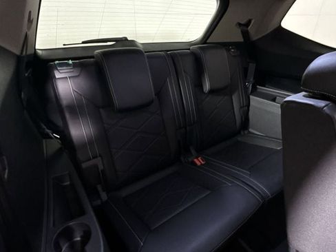 New 2025 Volkswagen Atlas SE image 14