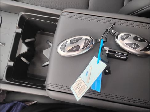 New 2026 Hyundai Santa Fe XRT AWD/4WD image 33
