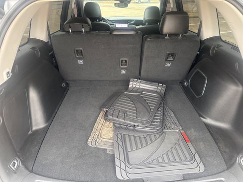 Used 2023 Jeep Grand Cherokee Base image 24