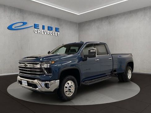 New 2026 Chevrolet Silverado 3500 LTZ w/ LTZ Plus Package AWD/4WD image 5