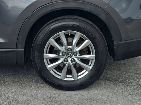 Used 2018 MAZDA CX-9 Touring w/ Touring Premium Package FWD image 32