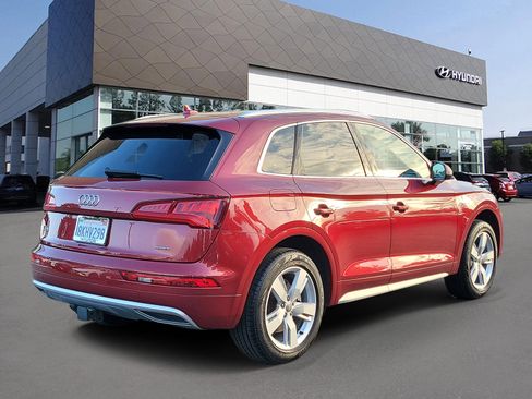 Used 2019 Audi Q5 2.0T Premium Plus w/ Premium Plus Package image 2