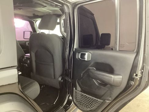 Used 2020 Jeep Wrangler Unlimited Sport S AWD/4WD image 26