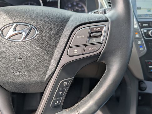 Used 2019 Hyundai Santa Fe XL AWD/4WD image 30