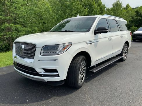 Used 2021 Lincoln Navigator L Reserve w/ Luxury Package AWD/4WD image 5