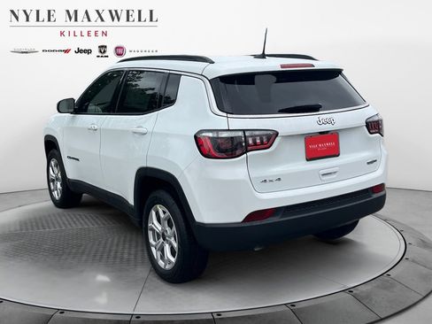 New 2026 Jeep Compass Latitude image 14