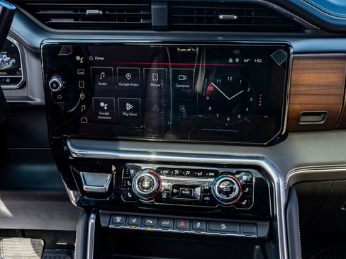 Used 2024 GMC Sierra 2500 Denali Ultimate w/ Max Trailering Package image 24