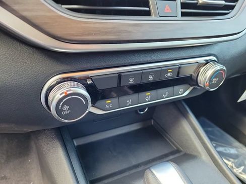 New 2026 Nissan Altima 2.5 SV FWD image 27