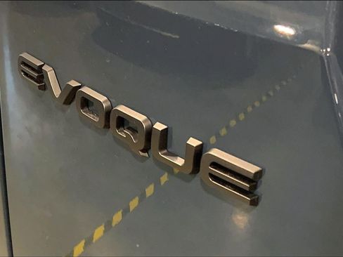 New 2026 Land Rover Range Rover Evoque Dynamic SE AWD/4WD image 15