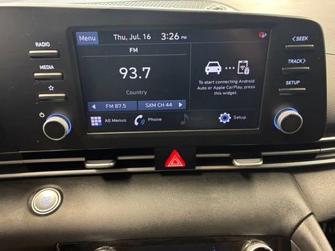 Used 2022 Hyundai Elantra SEL FWD image 15