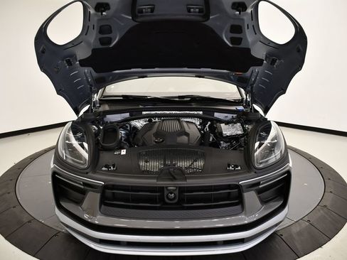 Certified 2026 Porsche Macan Turbo AWD/4WD image 13