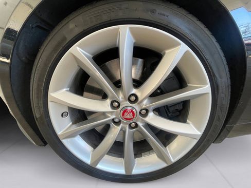 Used 2016 Jaguar F-TYPE S image 9