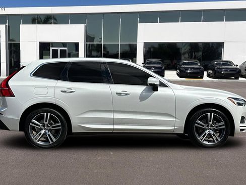 Used 2020 Volvo XC60 T5 Momentum w/ Protection Package Premier FWD image 2