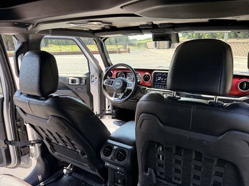 Used 2021 Jeep Wrangler Unlimited Rubicon AWD/4WD image 24