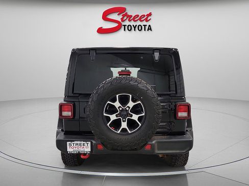 Used 2022 Jeep Wrangler Unlimited Rubicon w/ Cold Weather Group image 3