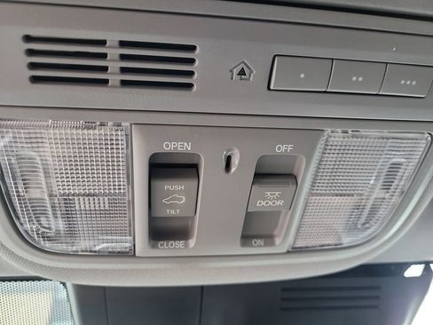 Used 2022 Honda CR-V Touring image 29