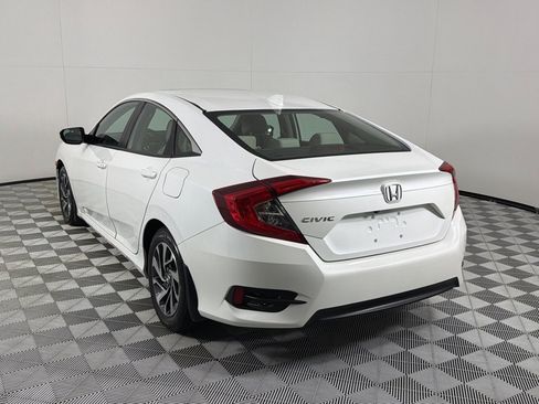 Used 2018 Honda Civic EX image 5